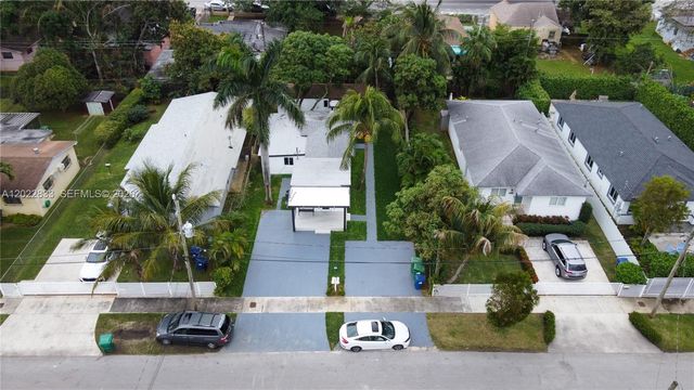 330 NW 82nd Ter, Miami, FL 33150