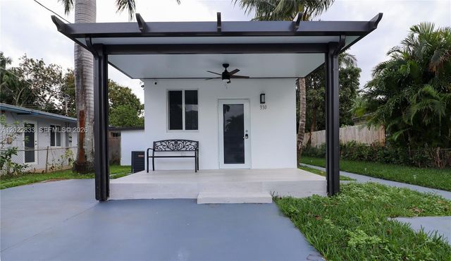 330 NW 82nd Ter, Miami, FL 33150