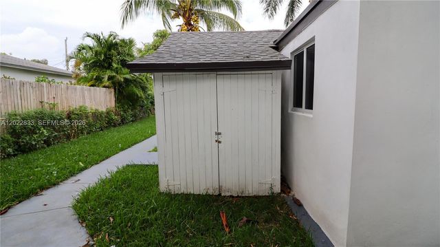 330 NW 82nd Ter, Miami, FL 33150