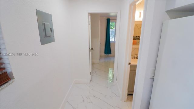 330 NW 82nd Ter, Miami, FL 33150