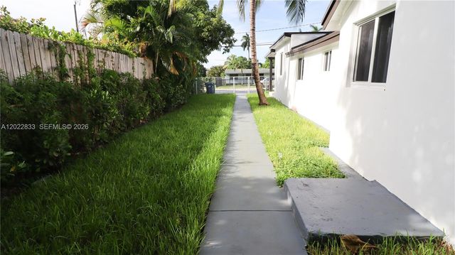 330 NW 82nd Ter, Miami, FL 33150