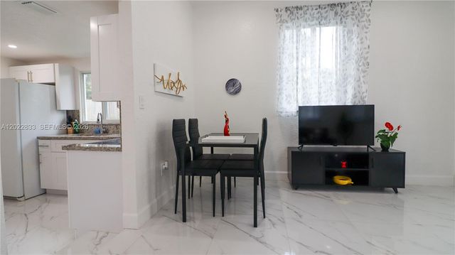 330 NW 82nd Ter, Miami, FL 33150