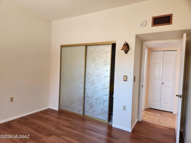 2009 W Misty Hollow Lane, Tucson, AZ 85704