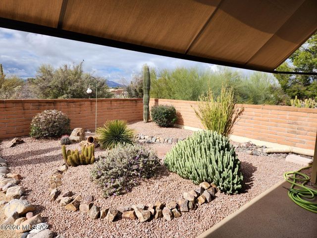 2009 W Misty Hollow Lane, Tucson, AZ 85704