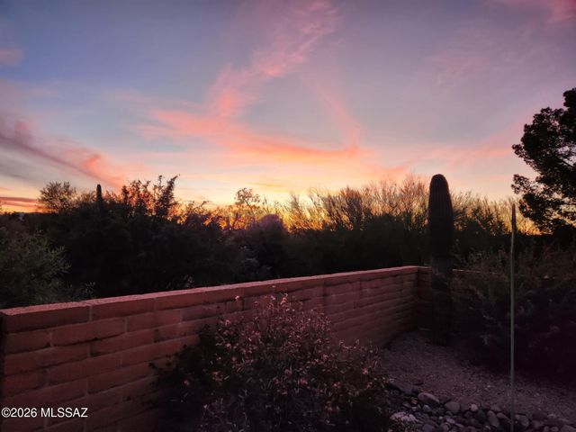 2009 W Misty Hollow Lane, Tucson, AZ 85704