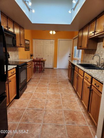 2009 W Misty Hollow Lane, Tucson, AZ 85704