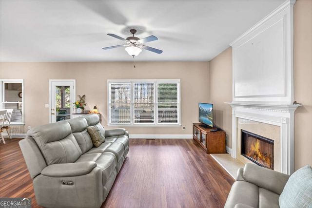 4542 Amysaye Walk NW, Acworth, GA 30101