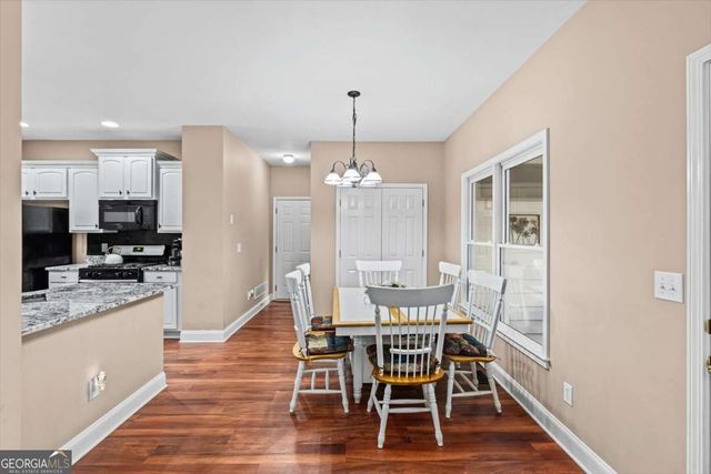 4542 Amysaye Walk NW, Acworth, GA 30101