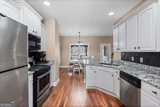 4542 Amysaye Walk NW, Acworth, GA 30101