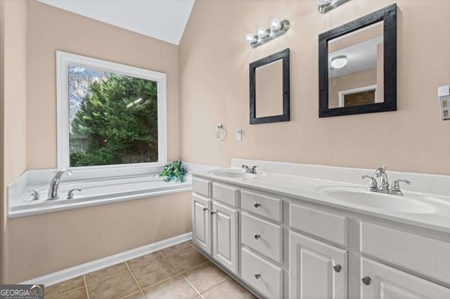 4542 Amysaye Walk NW, Acworth, GA 30101