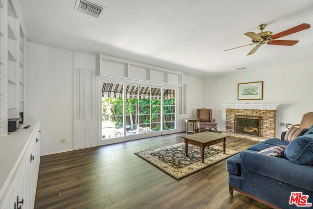 376 N Bonhill Road, Los Angeles, CA 90049