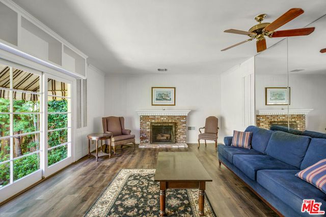376 N Bonhill Road, Los Angeles, CA 90049