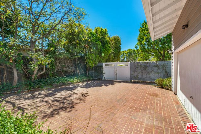 376 N Bonhill Road, Los Angeles, CA 90049