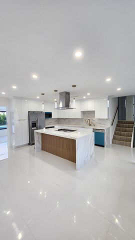 1275 NE 200th Terrace, Miami, FL 33179
