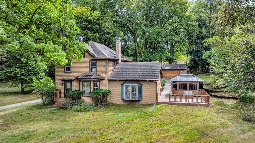 1903 Kibby Road, Jackson City, MI 49203