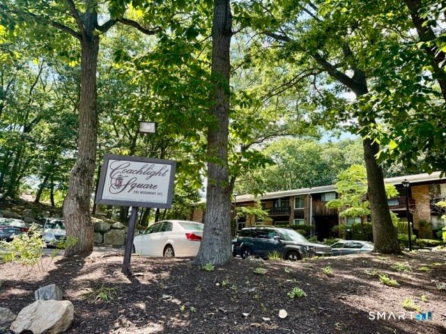 200 Woodmont Avenue 127, Bridgeport, CT 06606