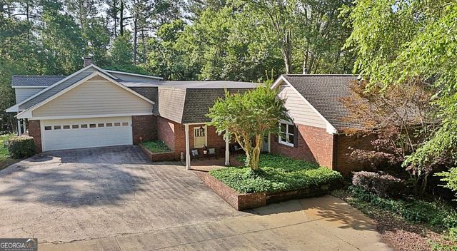 115 Shoal Creek Drive, Sharpsburg, GA 30277