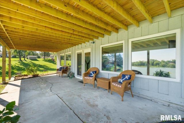 516 CRESTVIEW Drive, Sherrard, IL 61281