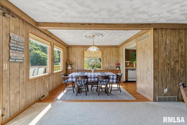 516 CRESTVIEW Drive, Sherrard, IL 61281