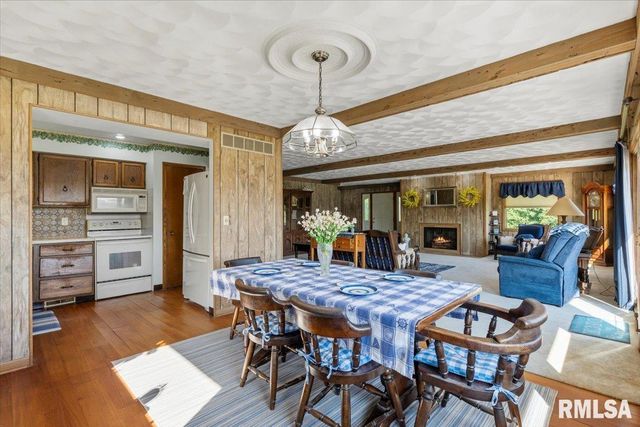 516 CRESTVIEW Drive, Sherrard, IL 61281