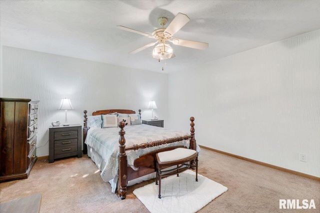 516 CRESTVIEW Drive, Sherrard, IL 61281