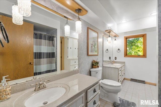 516 CRESTVIEW Drive, Sherrard, IL 61281