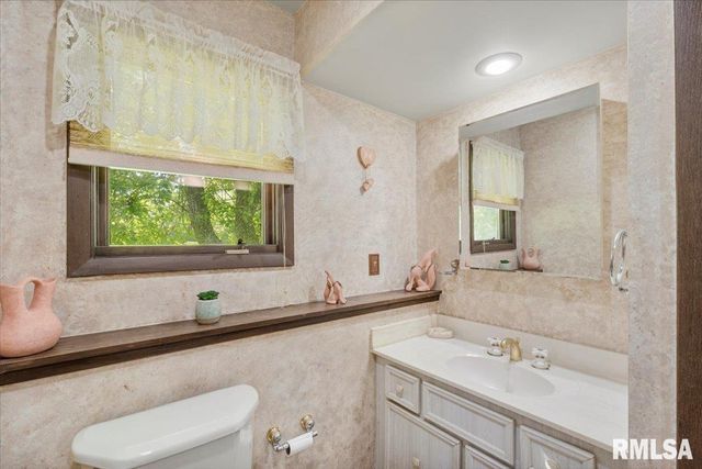 516 CRESTVIEW Drive, Sherrard, IL 61281