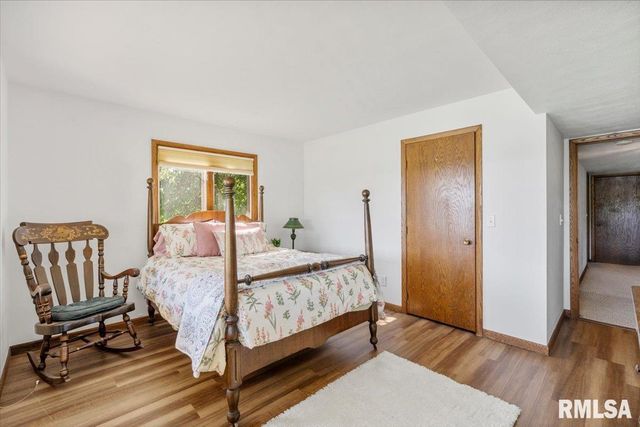 516 CRESTVIEW Drive, Sherrard, IL 61281