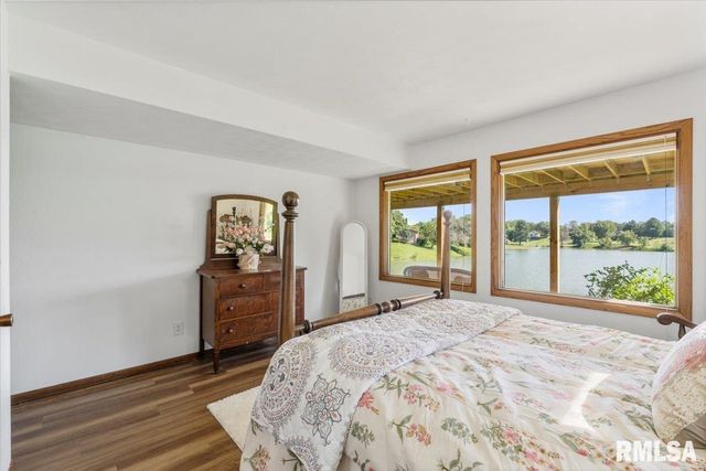 516 CRESTVIEW Drive, Sherrard, IL 61281