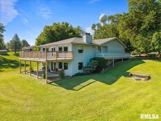 516 CRESTVIEW Drive, Sherrard, IL 61281