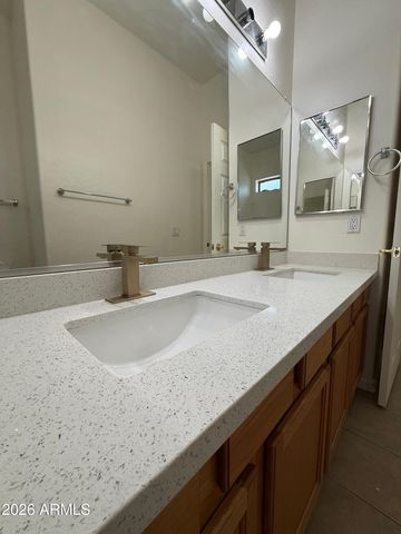 281 W FLAMINGO Drive, Chandler, AZ 85286