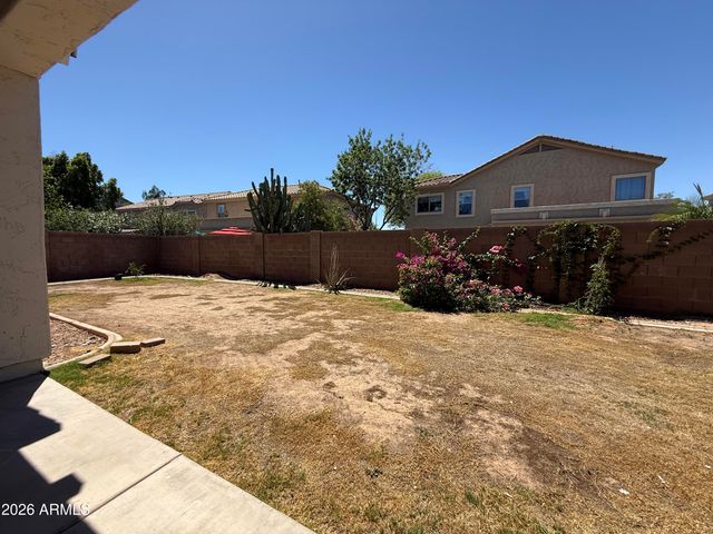 281 W FLAMINGO Drive, Chandler, AZ 85286