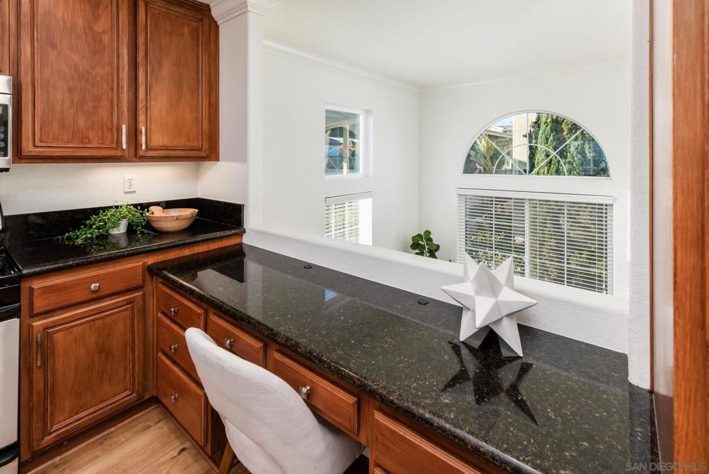 Image 10 of property listing at 3710 Mykonos Ln 172, San Diego, CA 92130
