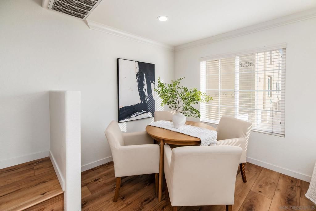 Image 16 of property listing at 3710 Mykonos Ln 172, San Diego, CA 92130