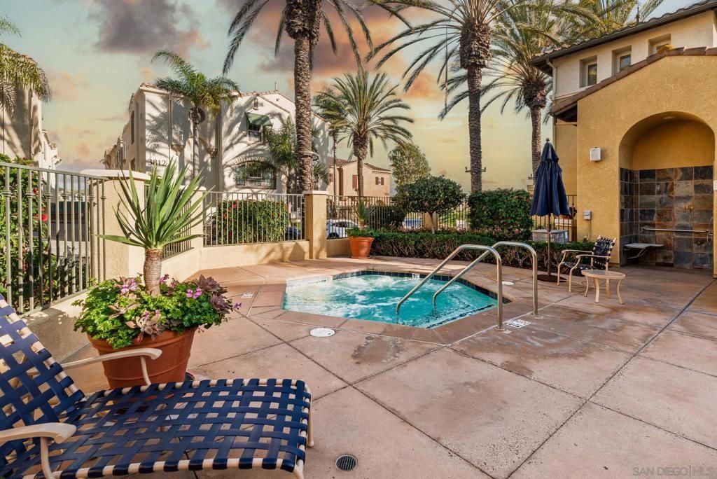 Image 35 of property listing at 3710 Mykonos Ln 172, San Diego, CA 92130