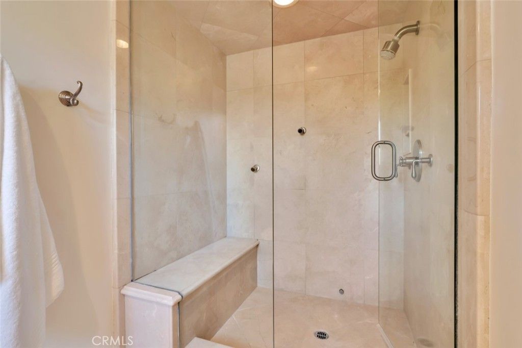 Image 48 of property listing at 4200 Gayle Drive, Tarzana, CA 91356