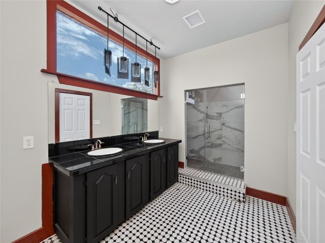 205 River RD, Liberty Hill, TX 78642
