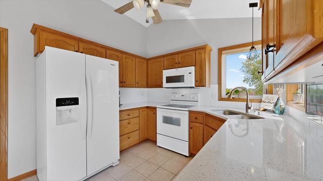 5208 Pinehurst Lane NW, Rochester, MN 55901