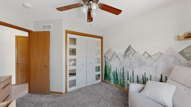 5208 Pinehurst Lane NW, Rochester, MN 55901