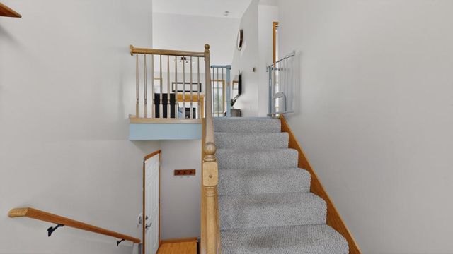 5208 Pinehurst Lane NW, Rochester, MN 55901