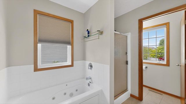 5208 Pinehurst Lane NW, Rochester, MN 55901