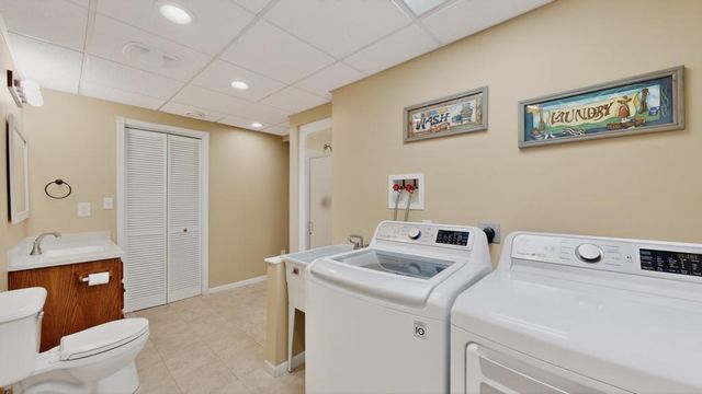 5208 Pinehurst Lane NW, Rochester, MN 55901