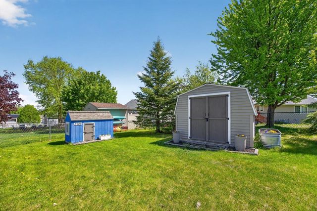 5208 Pinehurst Lane NW, Rochester, MN 55901