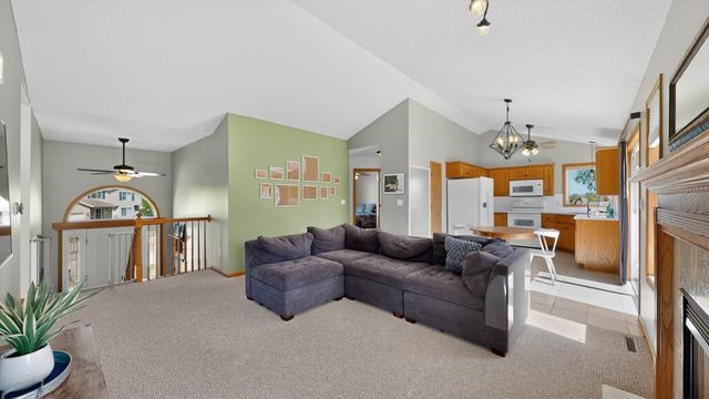 5208 Pinehurst Lane NW, Rochester, MN 55901