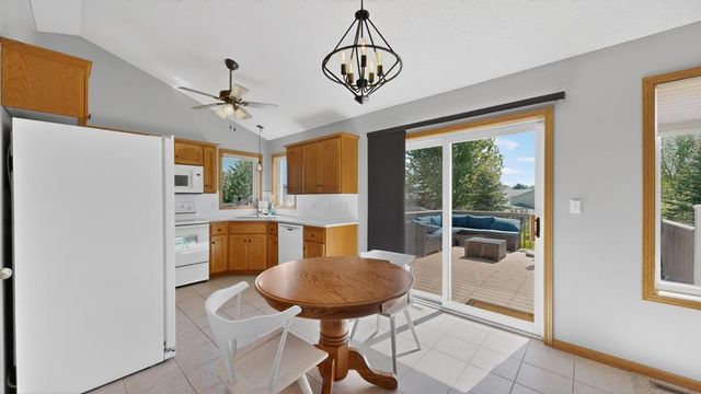 5208 Pinehurst Lane NW, Rochester, MN 55901