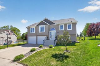 5208 Pinehurst Lane NW, Rochester, MN 55901