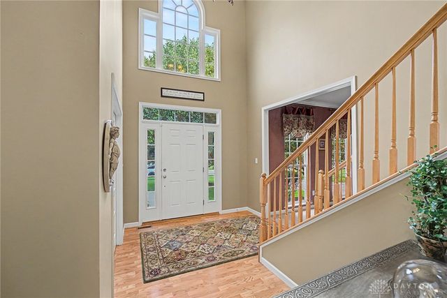 1050 Star Valley Court, Centerville, OH 45458