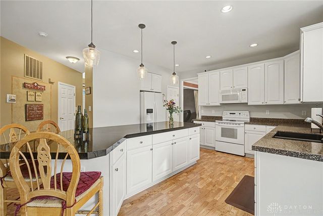 1050 Star Valley Court, Centerville, OH 45458