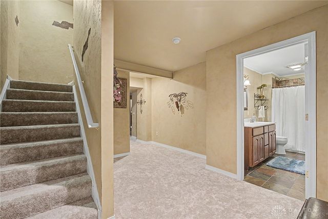 1050 Star Valley Court, Centerville, OH 45458