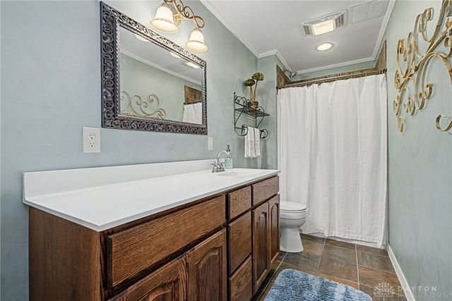 1050 Star Valley Court, Centerville, OH 45458
